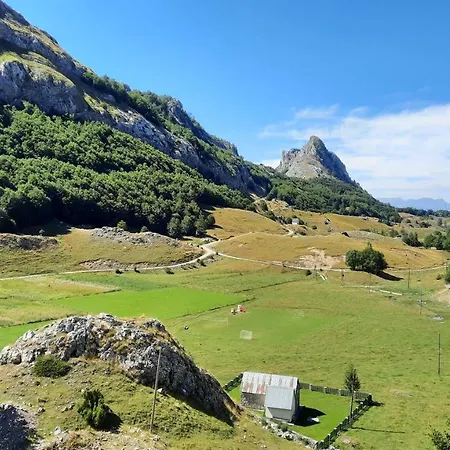 Katun Mokra Bungalows & Horsebackriding Podgorica